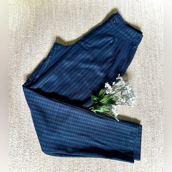 Forever 21 NWT Navy Plaid Woven Trouser Pant - XS - Picture 1 of 3